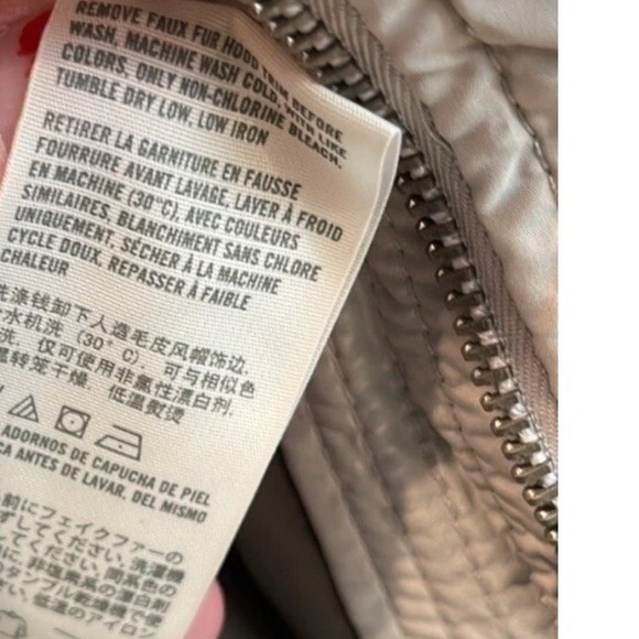 Hollister Puffer Coat Faux Fur Hood Belted Light Gray Women's Size L - Picture 6 of 9